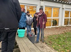 Erfolgreiche Probenentnahme der Schüler von der Willkommenschule Bremen-Nord.